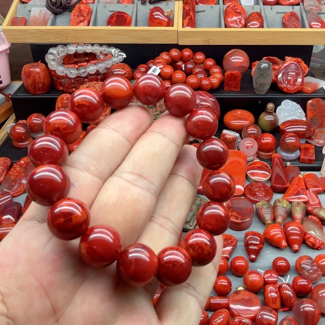 南红玛瑙手串未镶嵌