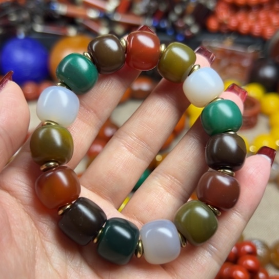 玛瑙/玉髓颈饰未镶嵌