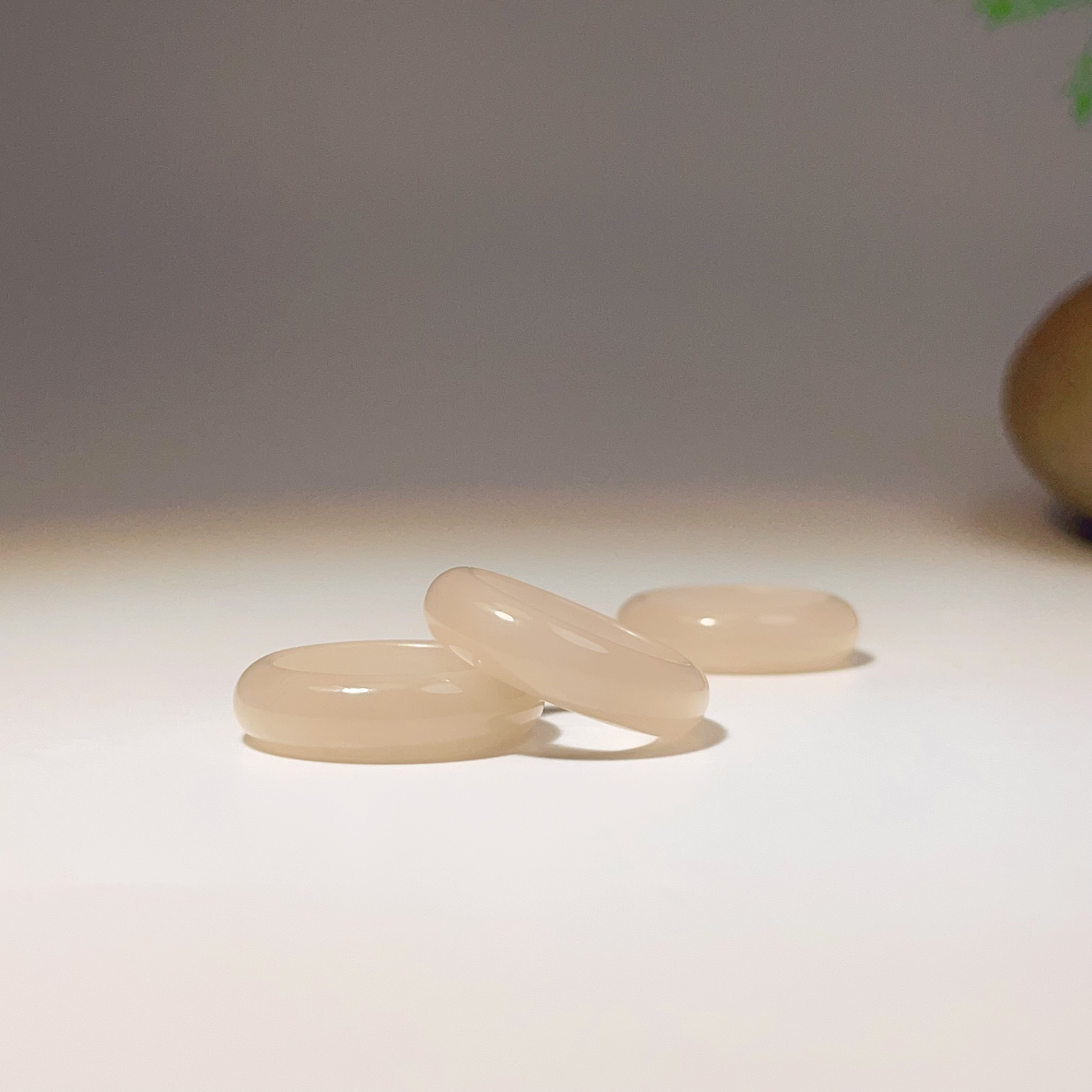 九溪【缘故】和田玉藕粉红藕素圈戒圈·多样性发一