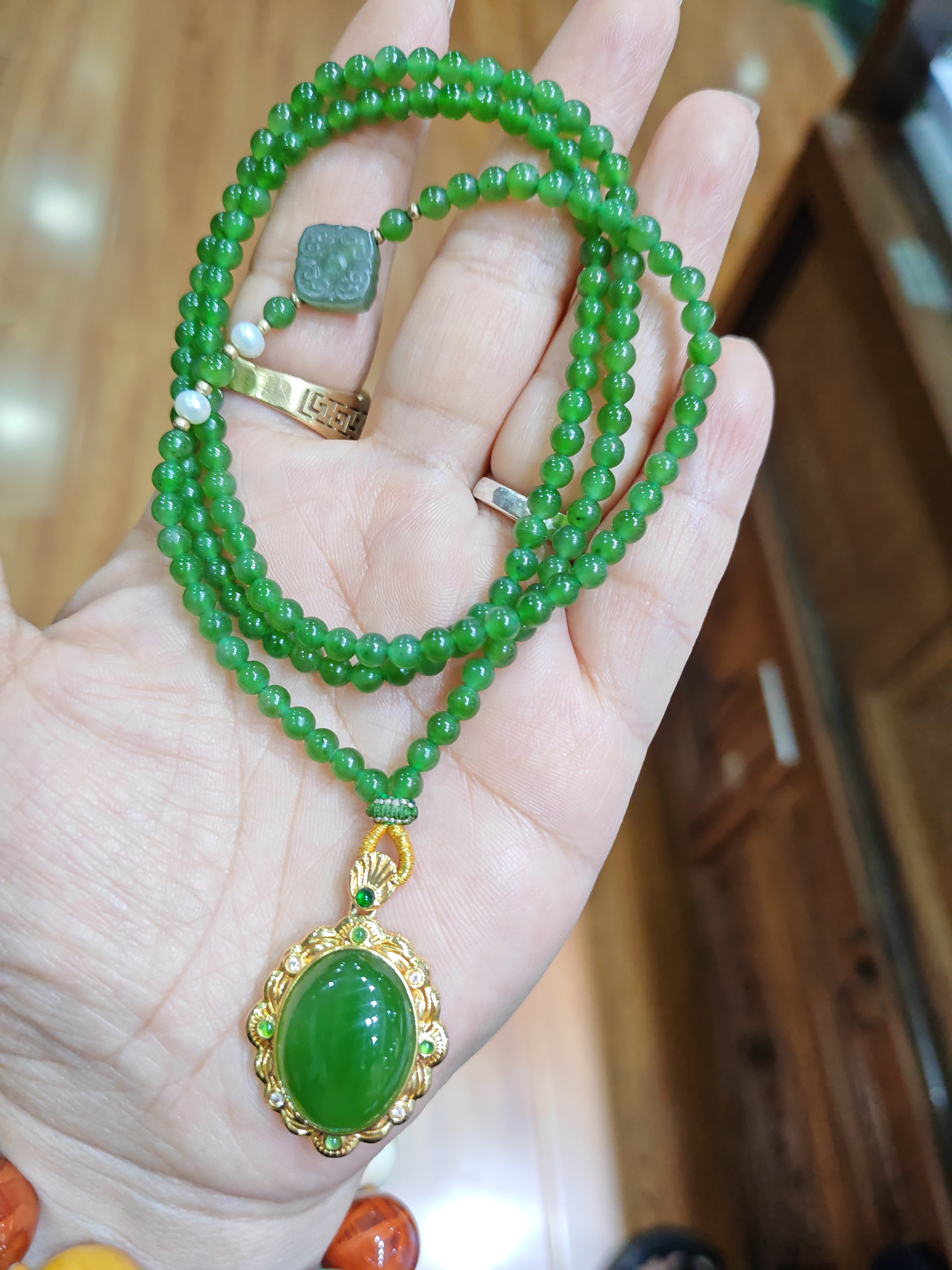 碧玉小米珠精工项链