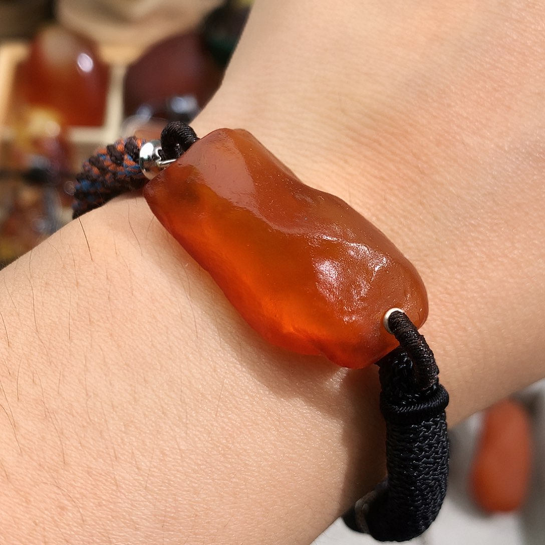 未镶嵌琥珀裸石你