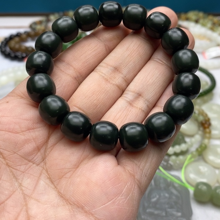 和田玉未镶嵌手链