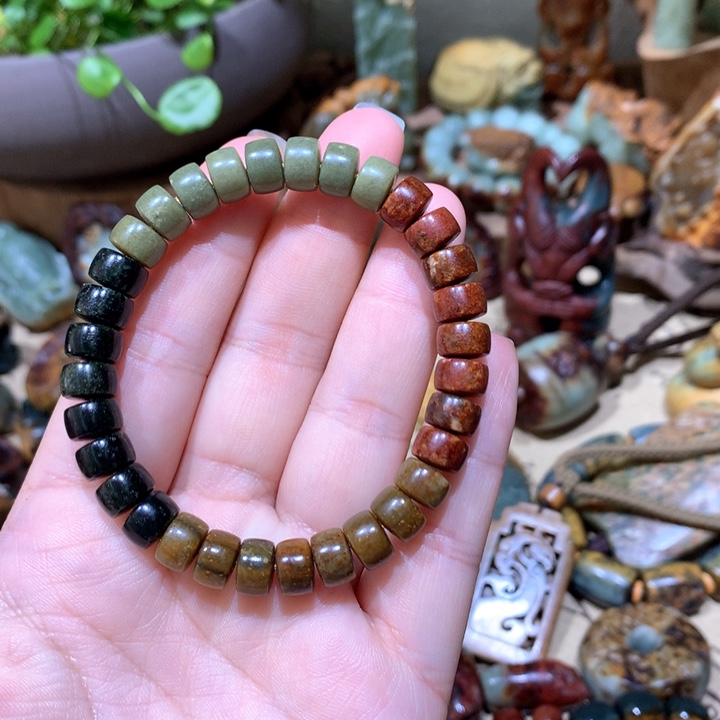 岫岩河磨玉（透闪石质玉）手串未镶嵌