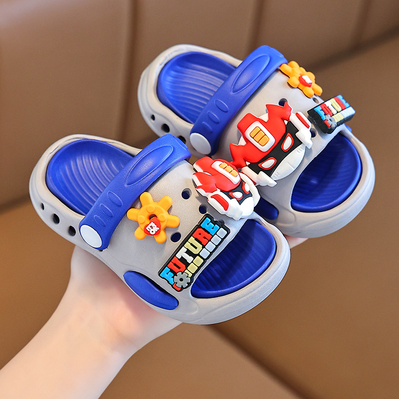 夏季男童拖鞋2025软底宝宝可爱卡通包头拖鞋防滑儿童洞洞鞋沙滩6