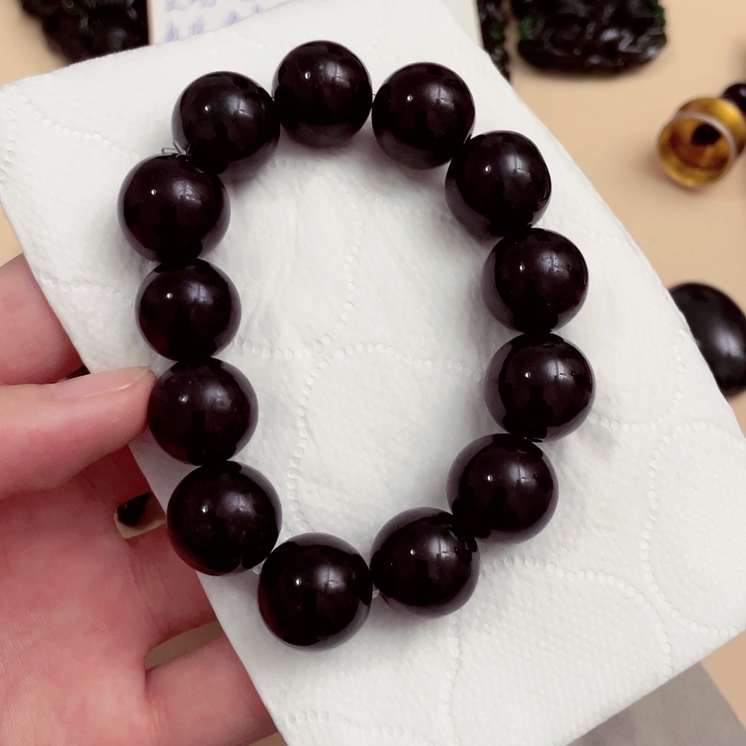 翡翠挂件未镶嵌翡翠16