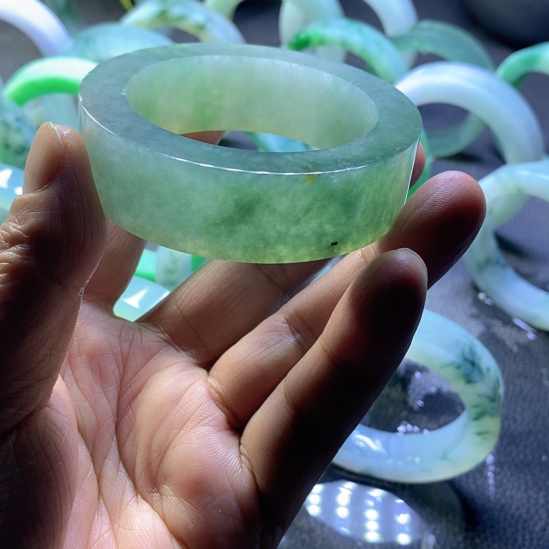 淡***淡定制翡翠未镶嵌不退不换