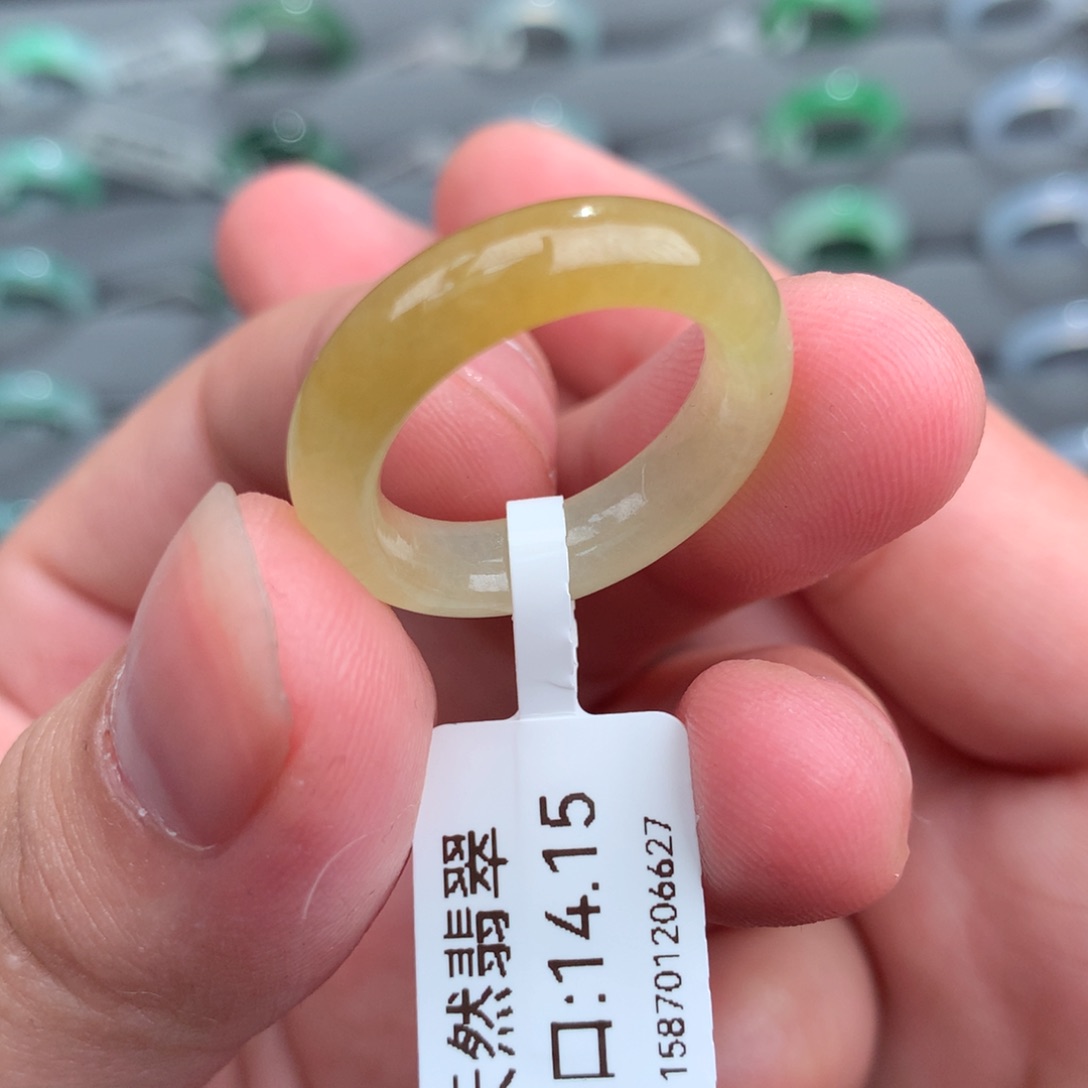 翡翠戒指未镶嵌天然