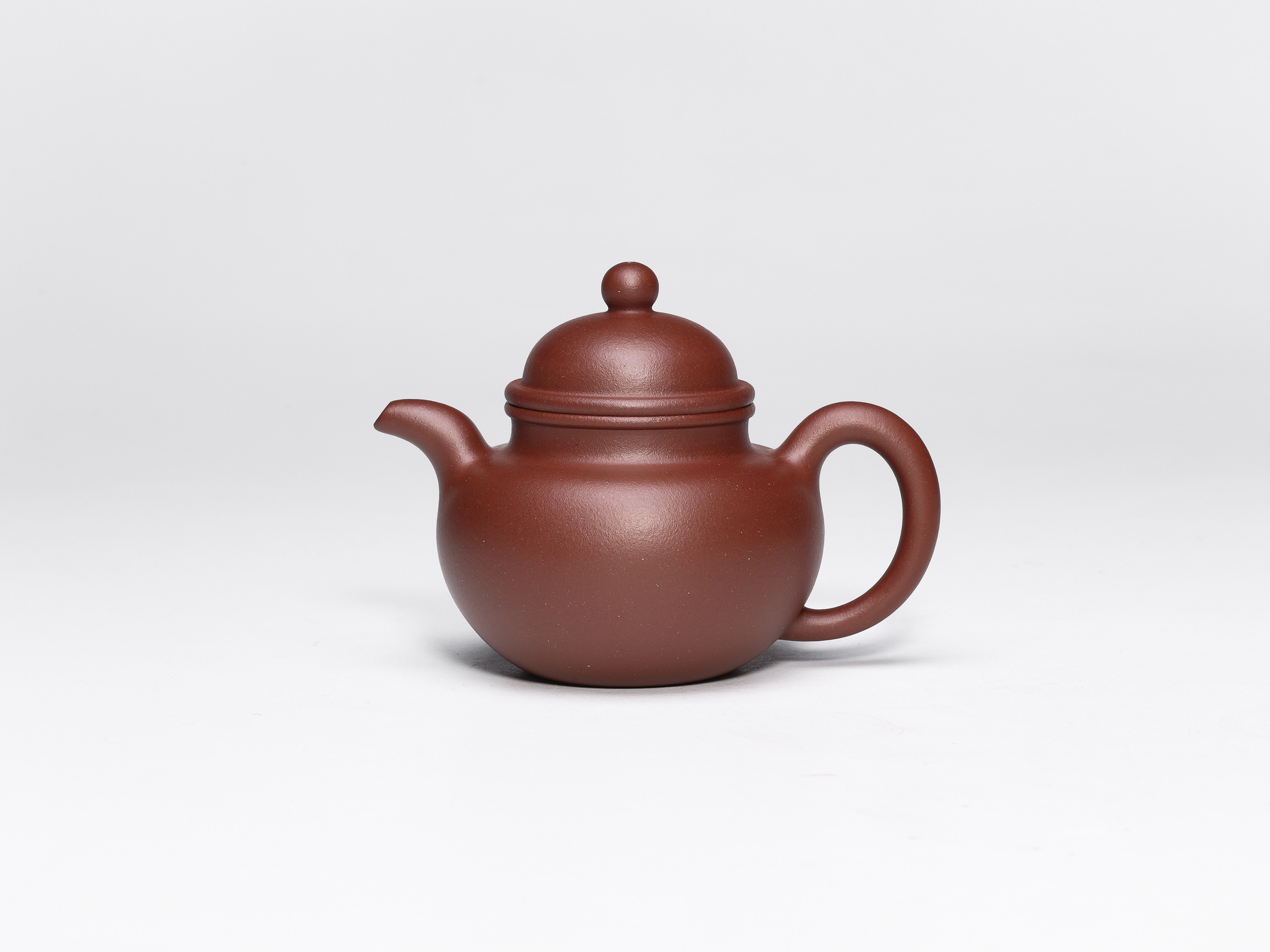 【上正】《寿珍掇球》宝山矿区深井紫泥 约210cc 手工紫砂壶