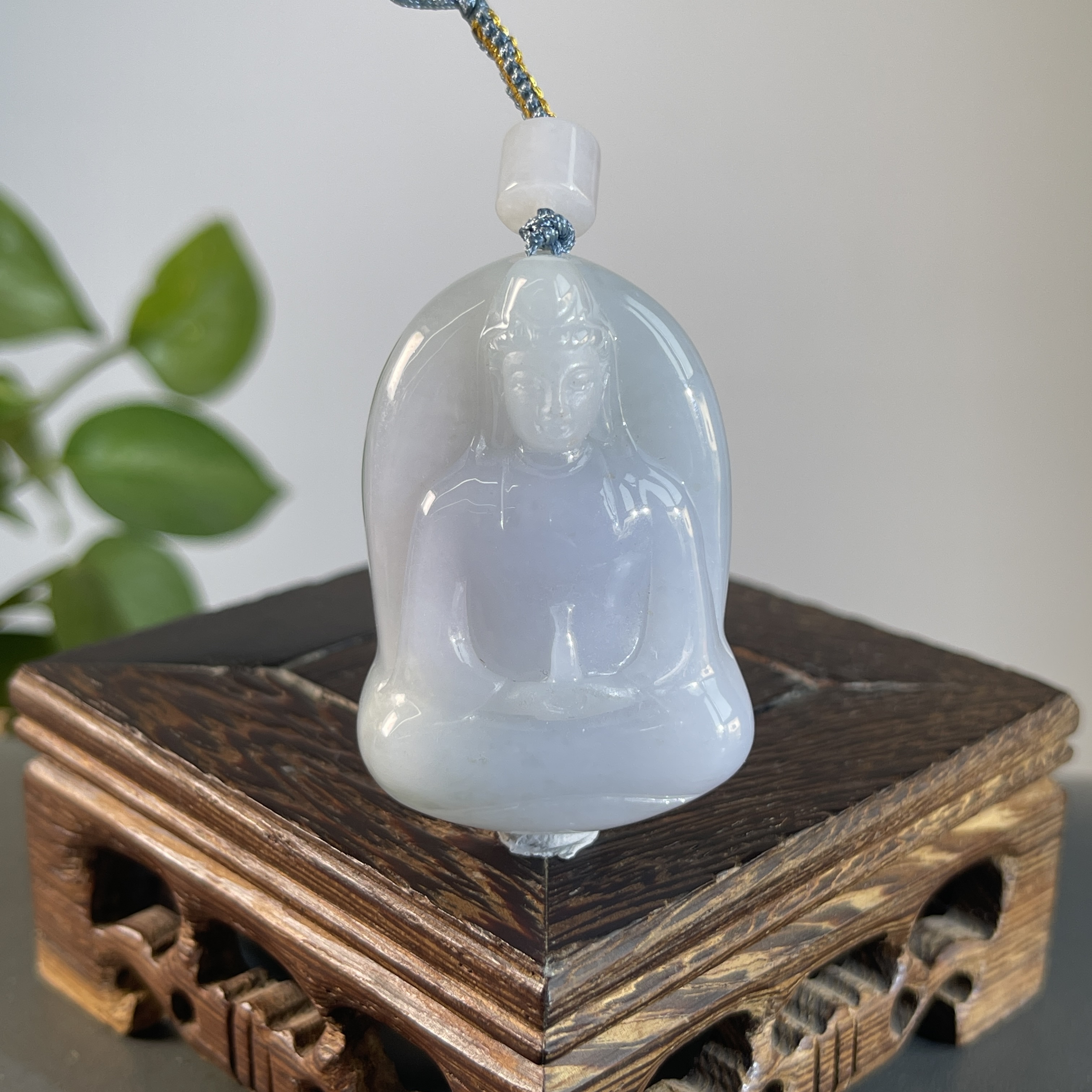 JGB15-117  天然缅甸A货翡翠  素衣观音