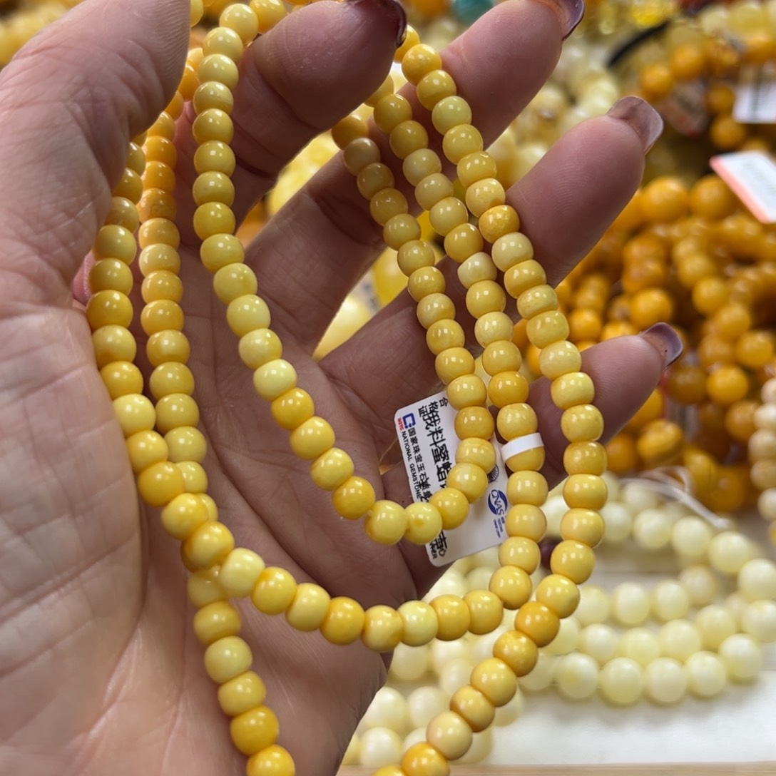 琥珀珠宝奇石未镶嵌