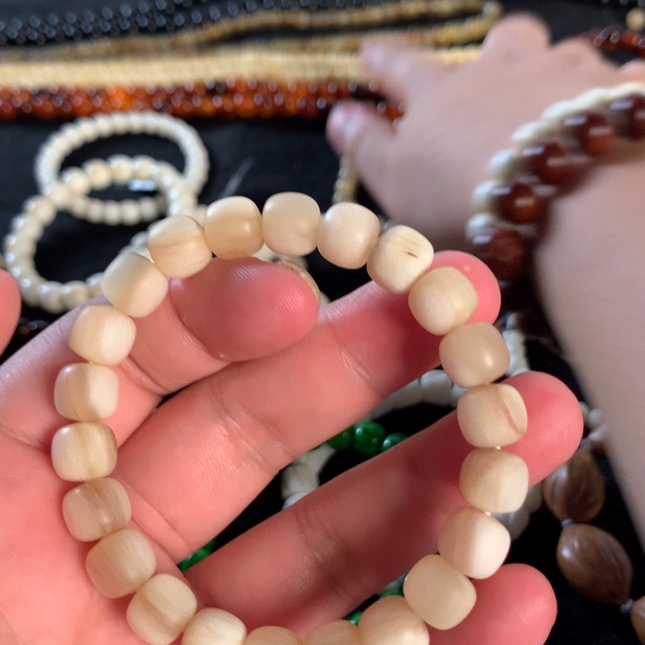 橄榄核手串/手链台*赛加