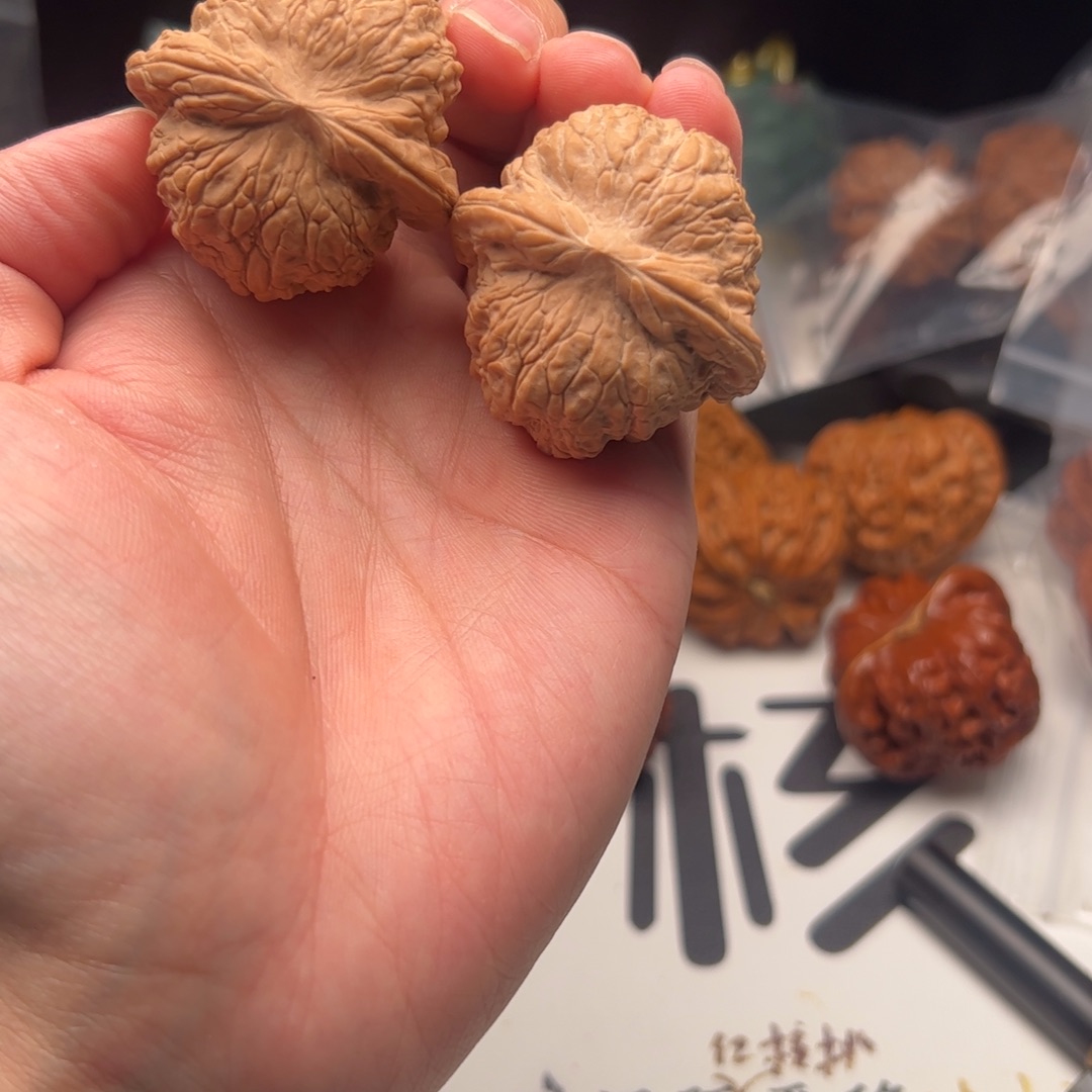 把件文玩核桃血麒麟39文玩核桃