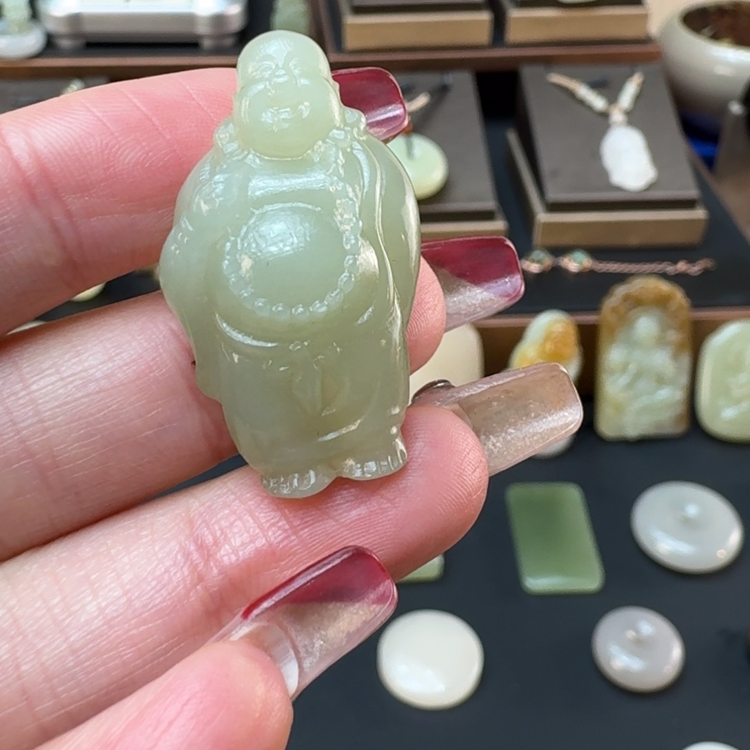 和田玉颈饰未镶嵌