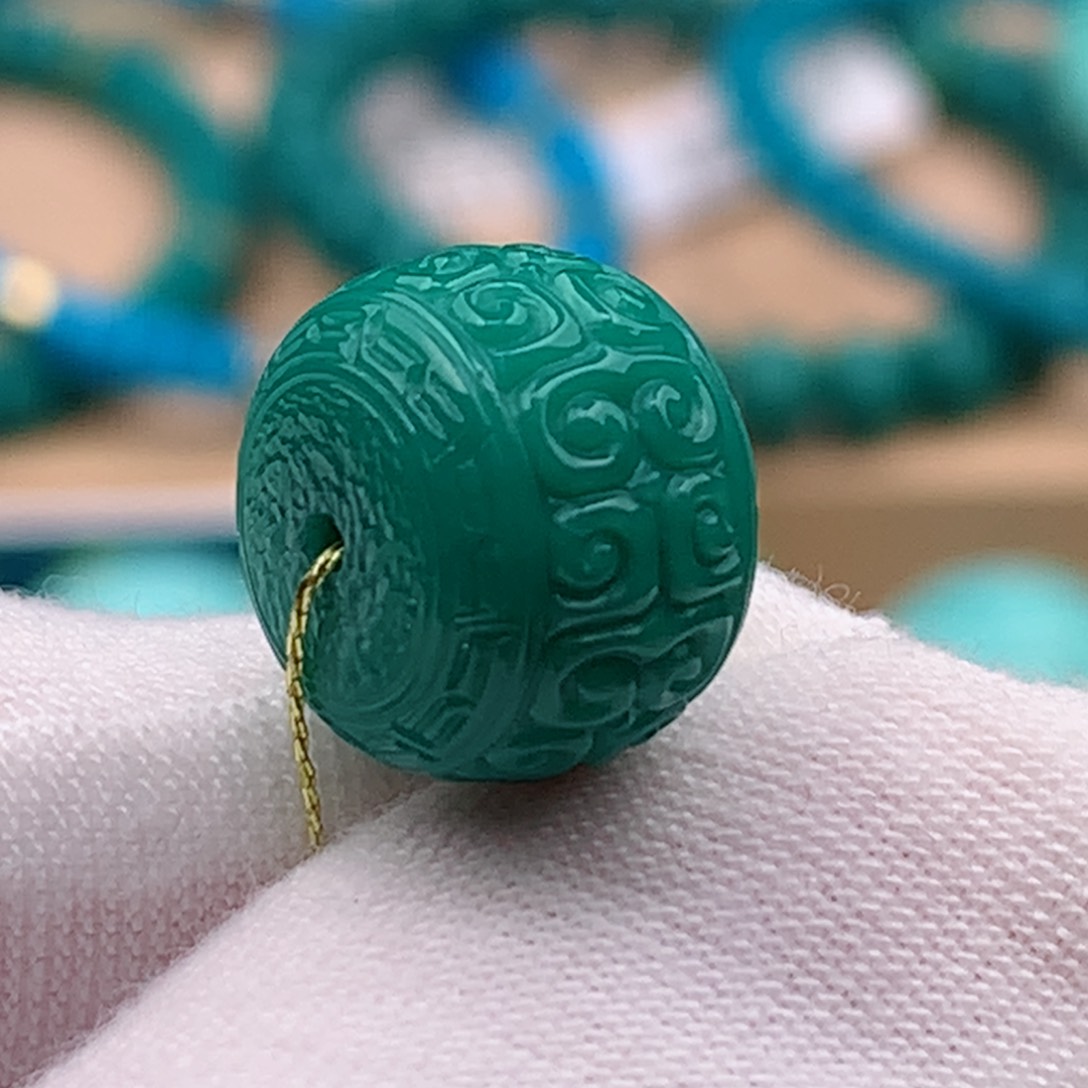 绿松石配饰未镶嵌