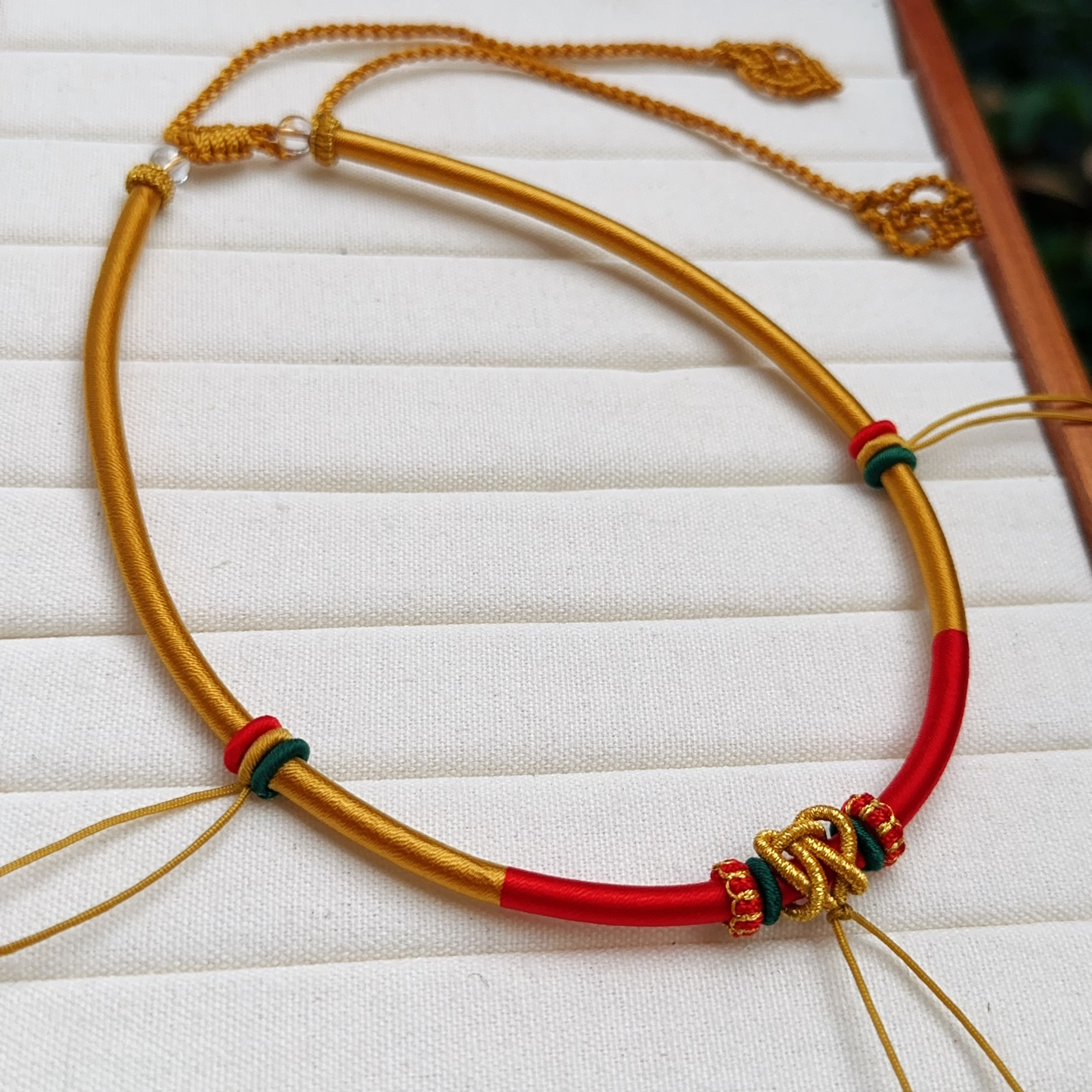 手工编织宝宝项链爆款儿童绳挂金锁百岁红绳项链婴儿项圈高档