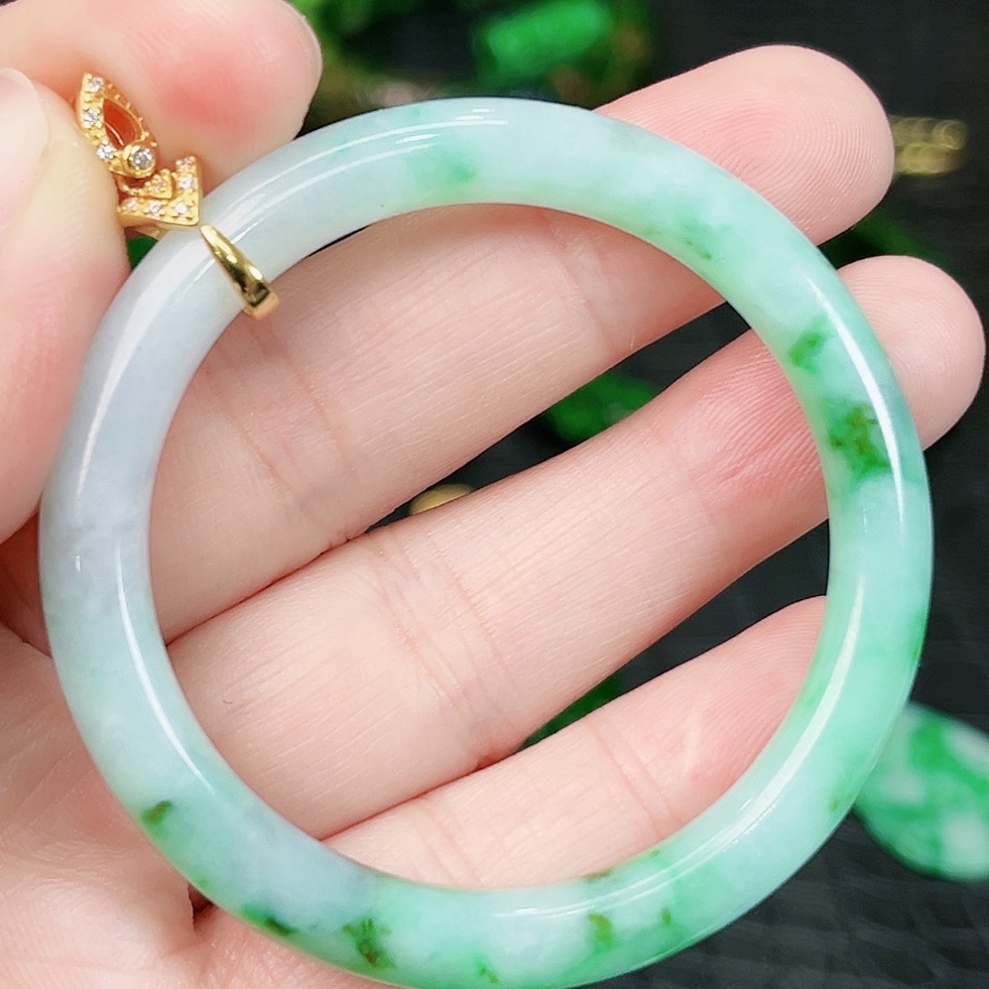 翡翠颈饰银S925镶嵌吊坠