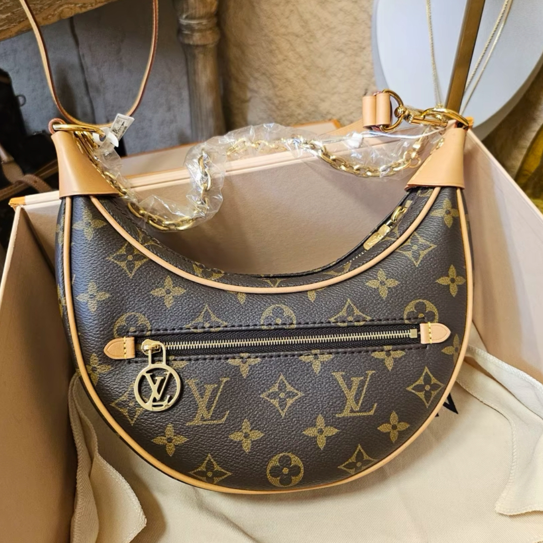95新 LouisVuitton/路易威登 95新  lv老花小月亮 973067