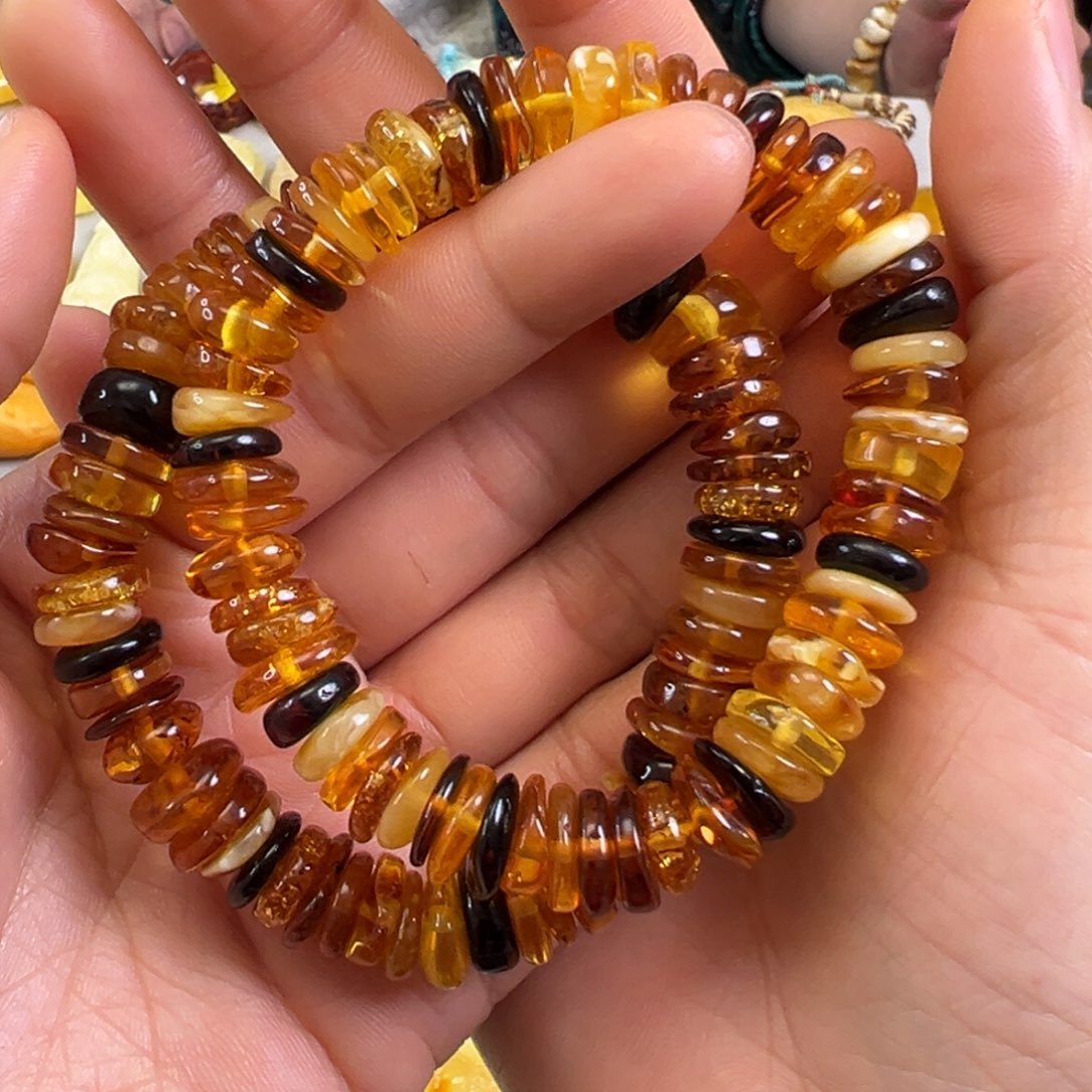 蜜蜡裸石未镶嵌多样性发一条