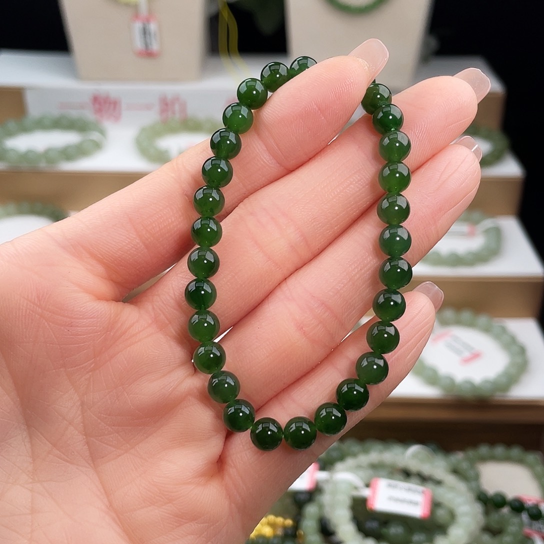 是***呀和田玉（糖玉）未镶嵌手链