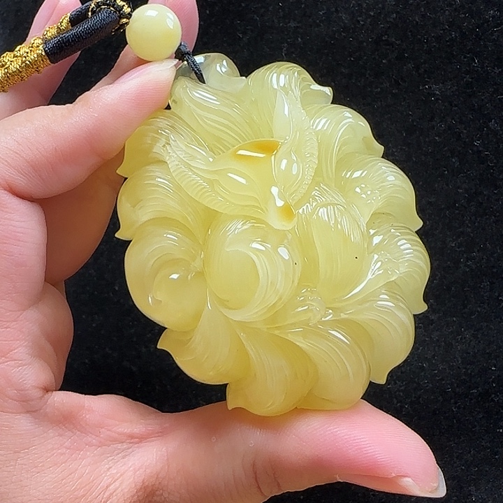 未镶嵌蜜蜡珠宝奇石左****跳