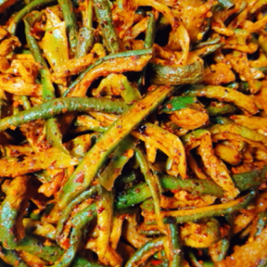 萝卜干 腌辣椒 酒豆 雪里蕻，皱皮椒 每样2瓶共10瓶