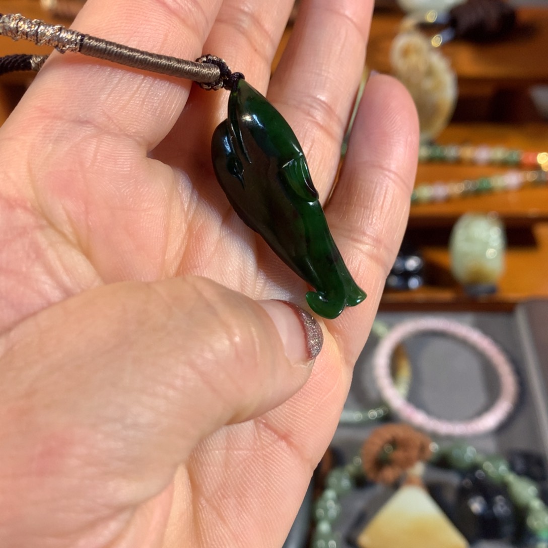 和田玉（糖玉）颈饰未镶嵌