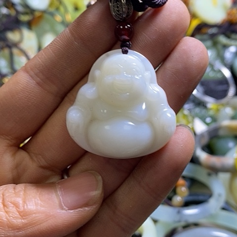 岫玉颈饰未镶嵌挂件