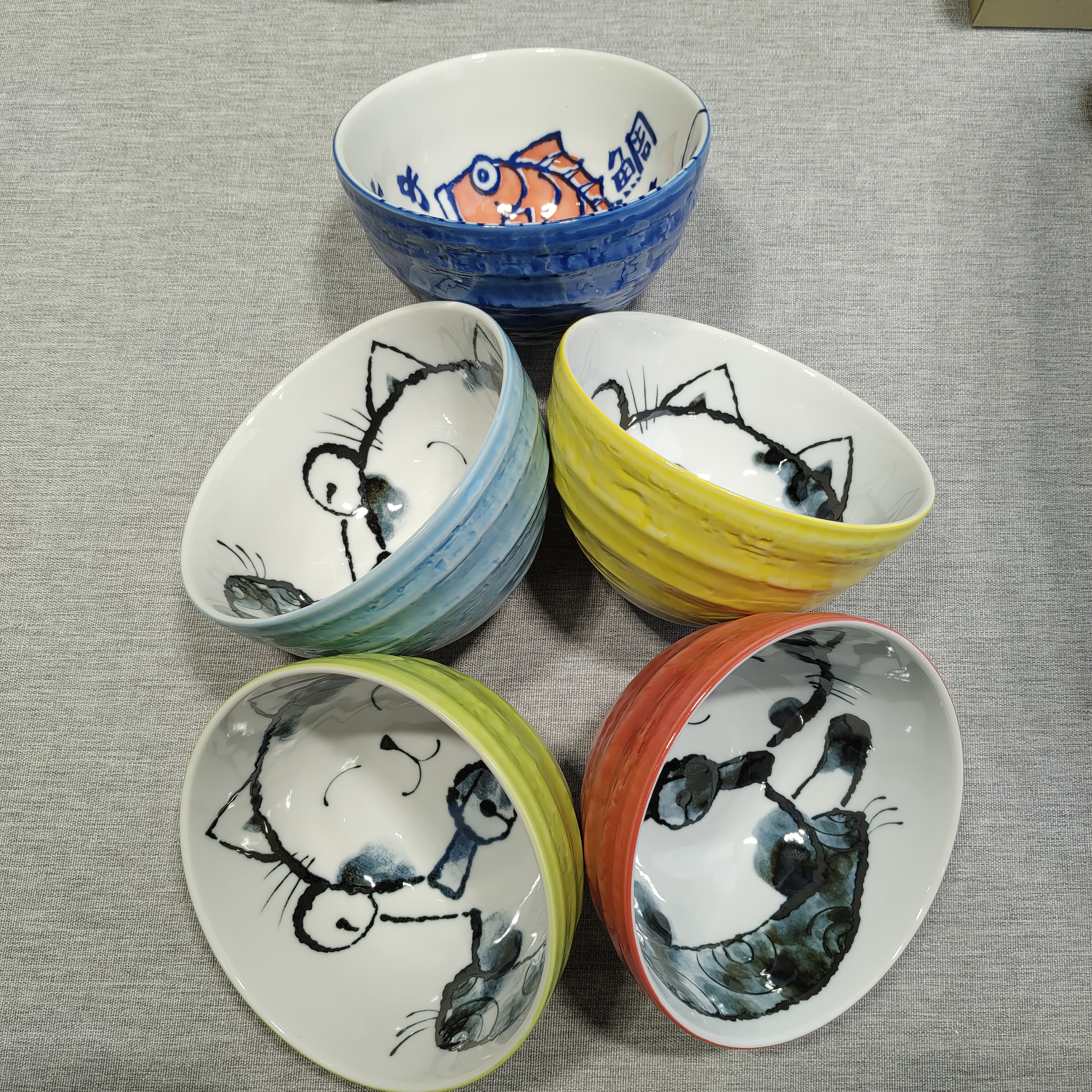 日产彩绘卡通花片大面碗15.6×8.8㎝