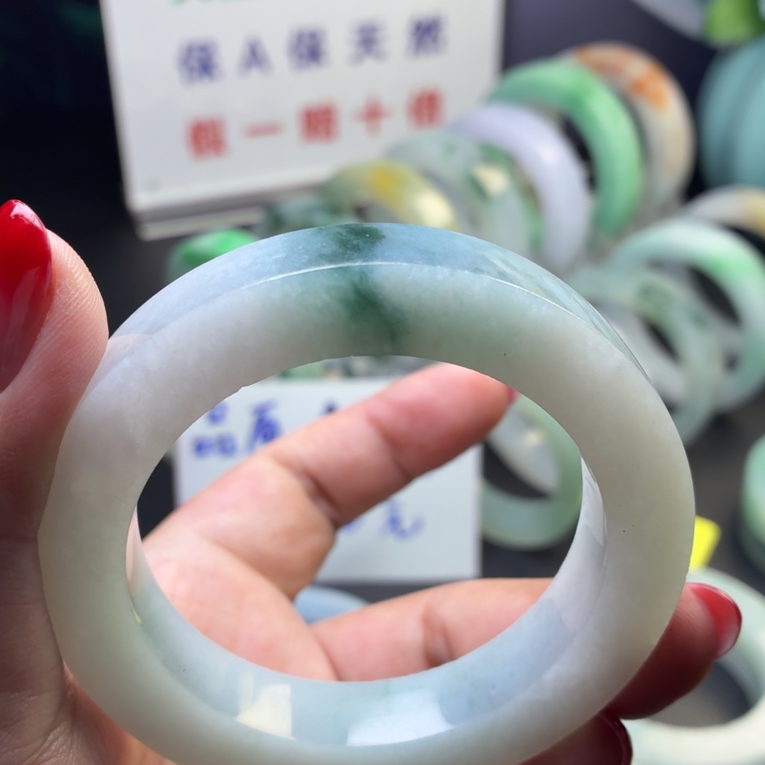 あ***ɡ定制翡翠未镶嵌品质强推