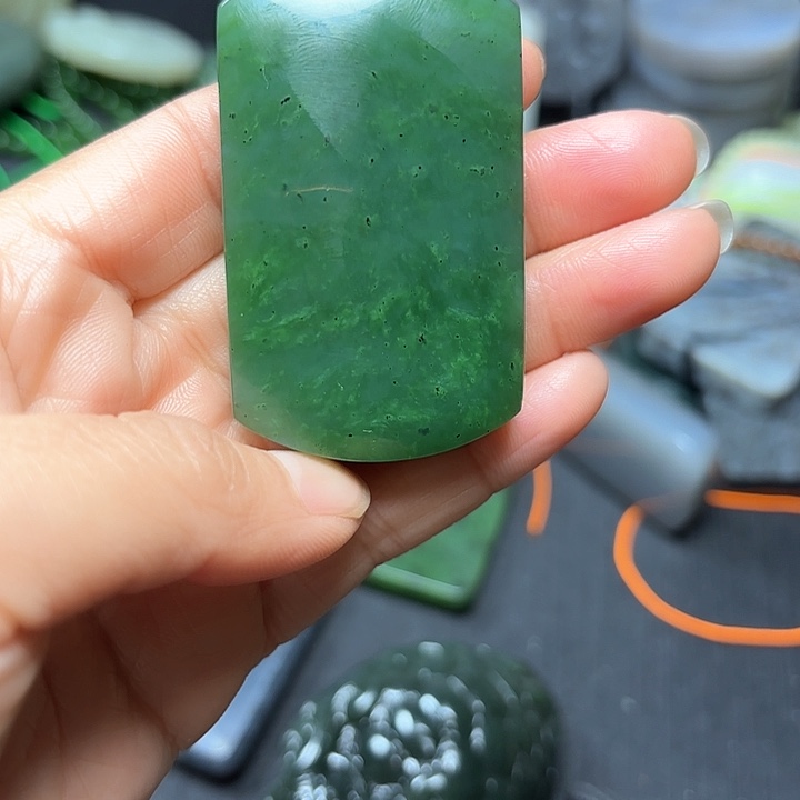 和田玉珠宝半成品未镶嵌人**爱