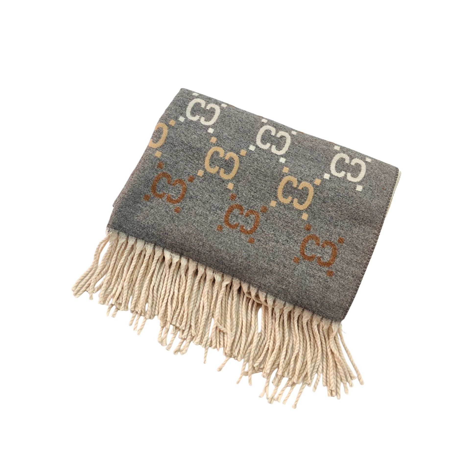 秋冬季仿羊绒保暖提花短须流苏围巾女士轻奢字母双CC空调披肩围脖