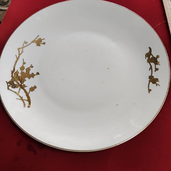 瓷片五厂，七厂各种摆件，瓷片，均有瑕疵！