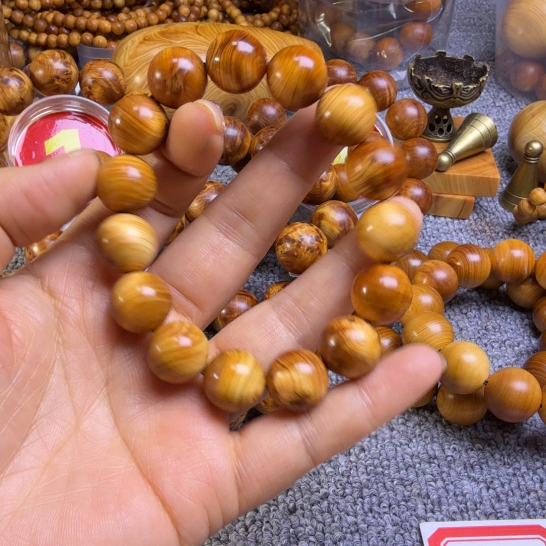 柏木（崖柏）太行崖柏1.5闪电微瑕