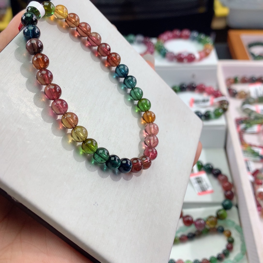 手链未镶嵌碧玺    6mm。  