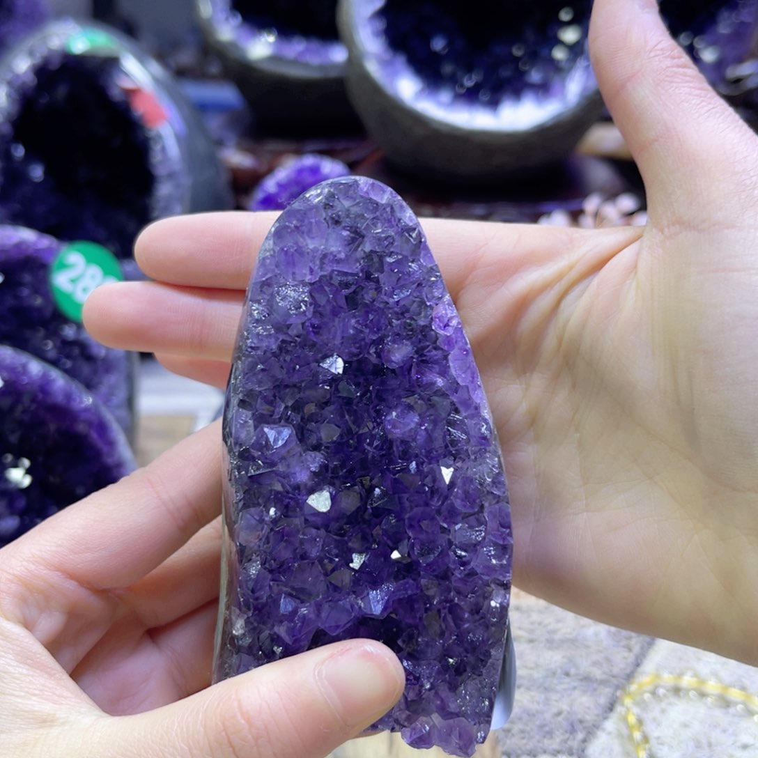 紫晶摆件未镶嵌紫水晶