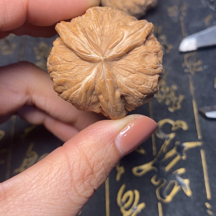 毛***哥文玩核桃吊坠文玩核桃异形单只