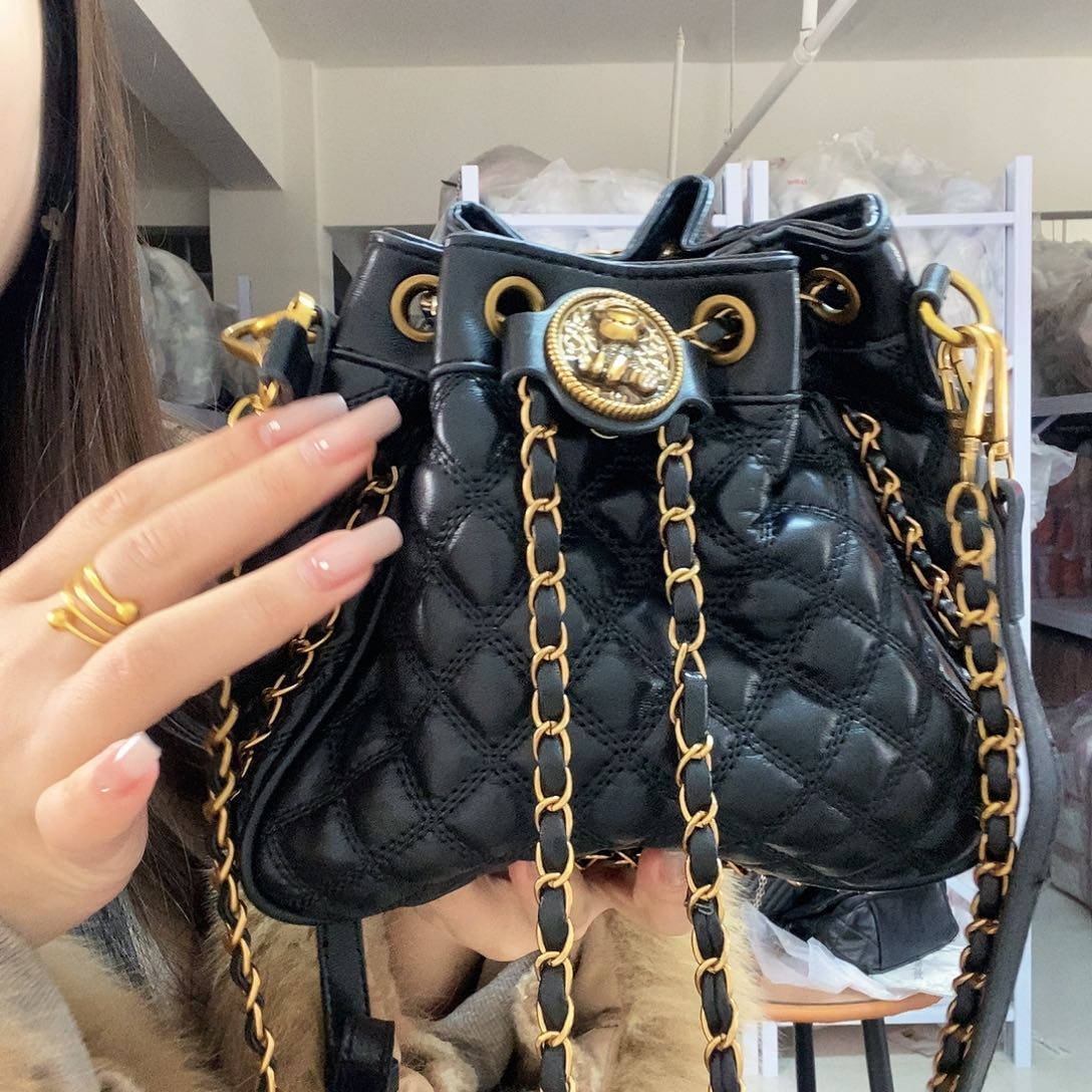 黄牛剖层皮革羊剖层皮革