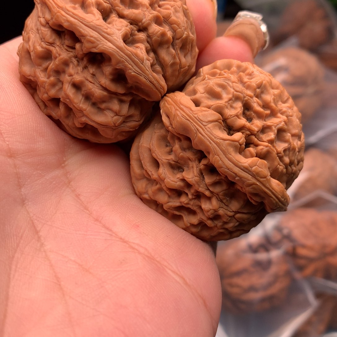 文玩核桃把件和*水龙94