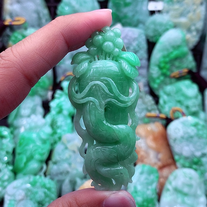 翡翠吊坠(不含链)未镶嵌