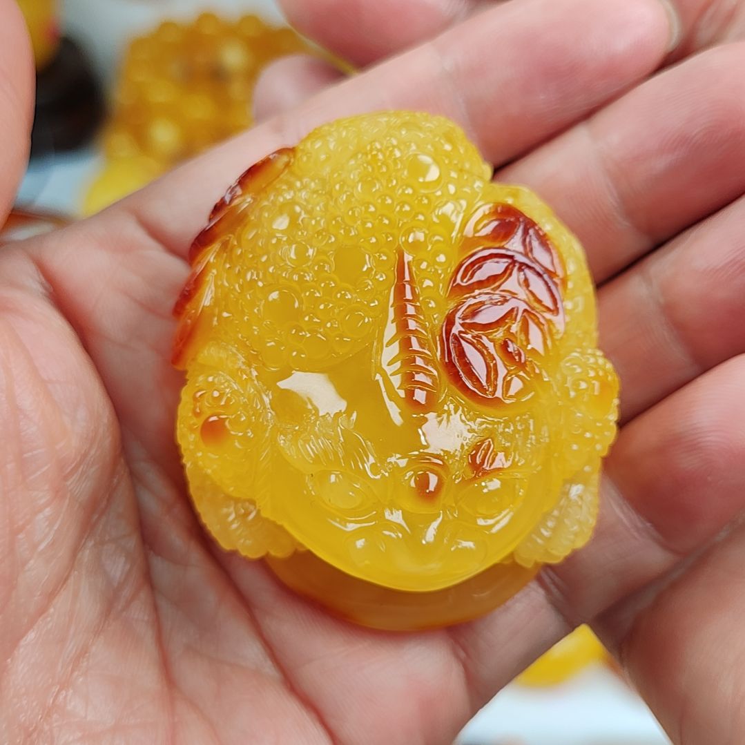 蜜蜡吊坠(赠链)未镶嵌