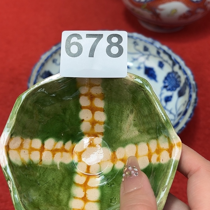 瓷片