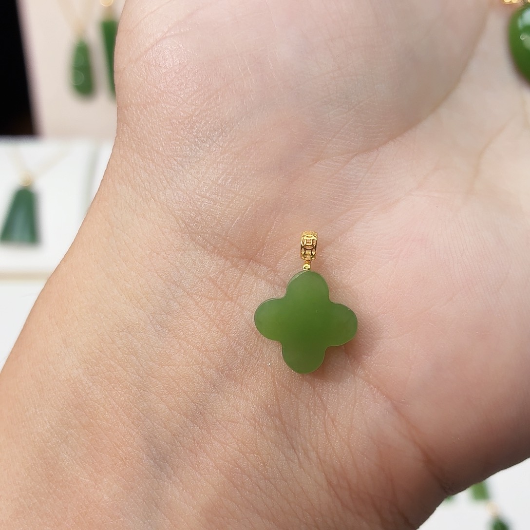 和田玉（碧玉）18K金镶嵌吊坠(赠链)