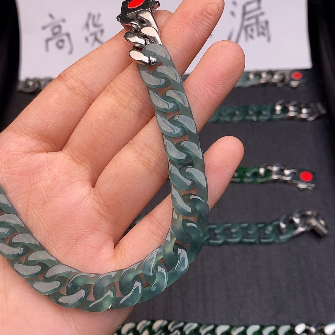 翡翠未镶嵌手链翡翠