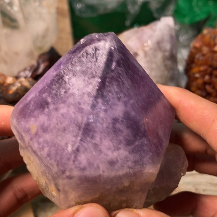 紫晶未镶嵌大型摆件（非配饰）