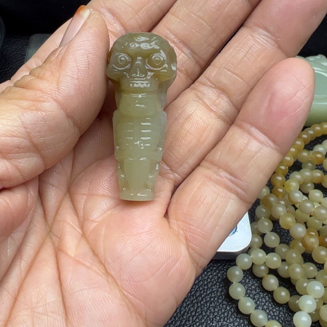 和田玉（糖玉）未镶嵌吊坠(不含链)