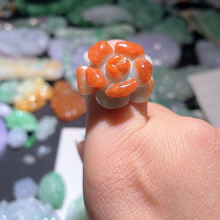 颈饰未镶嵌翡翠天