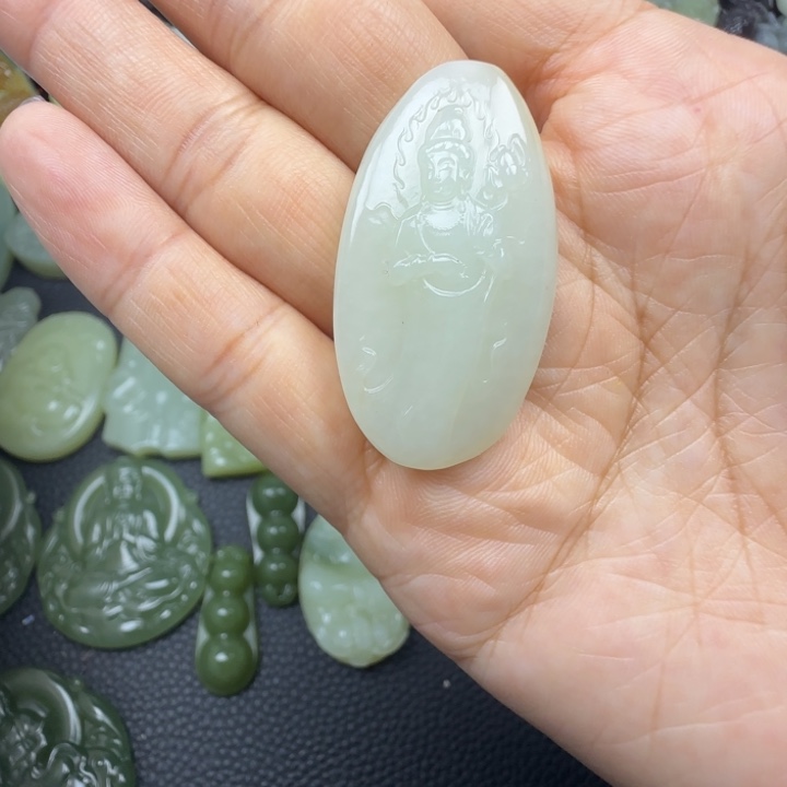 和田玉未镶嵌珠宝奇石