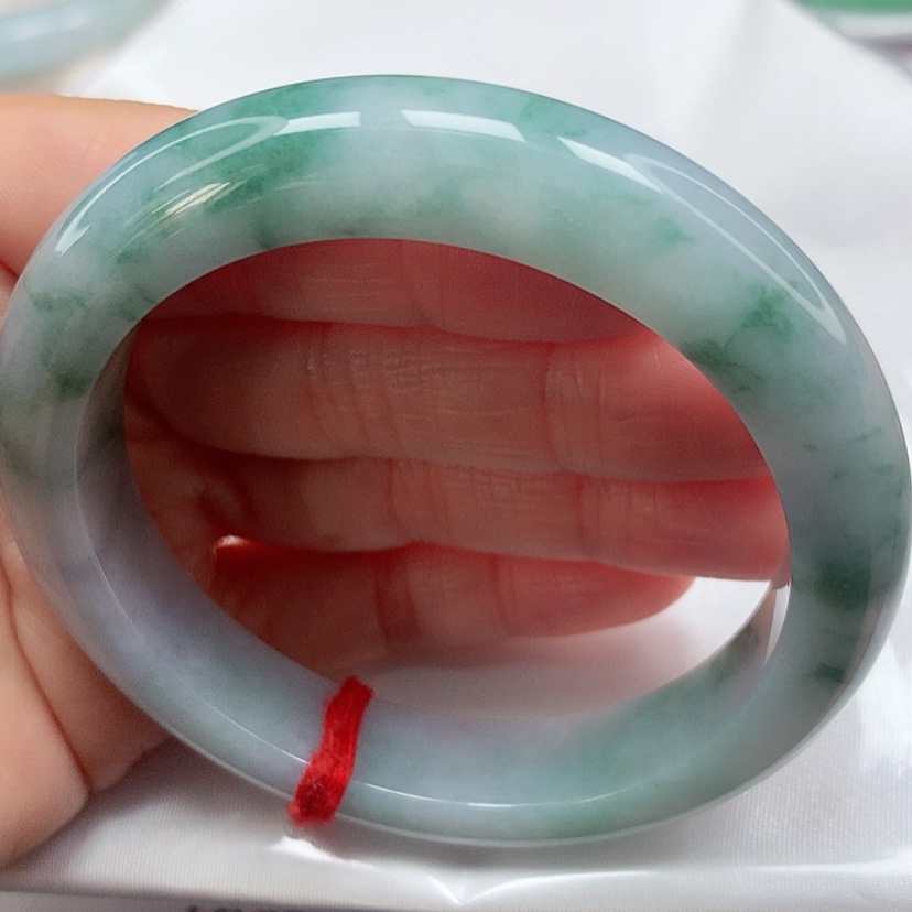 【闪购商品】翡翠手镯未镶嵌冰糯飘花手镯5556圈32号