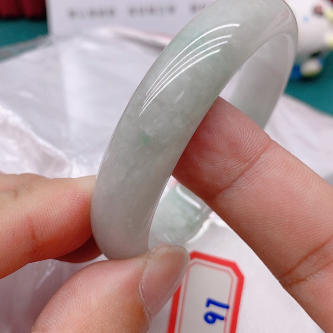 翡翠手镯未镶嵌977777:54