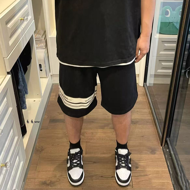 精品鞋服休闲鞋时尚运动板鞋经典黑白